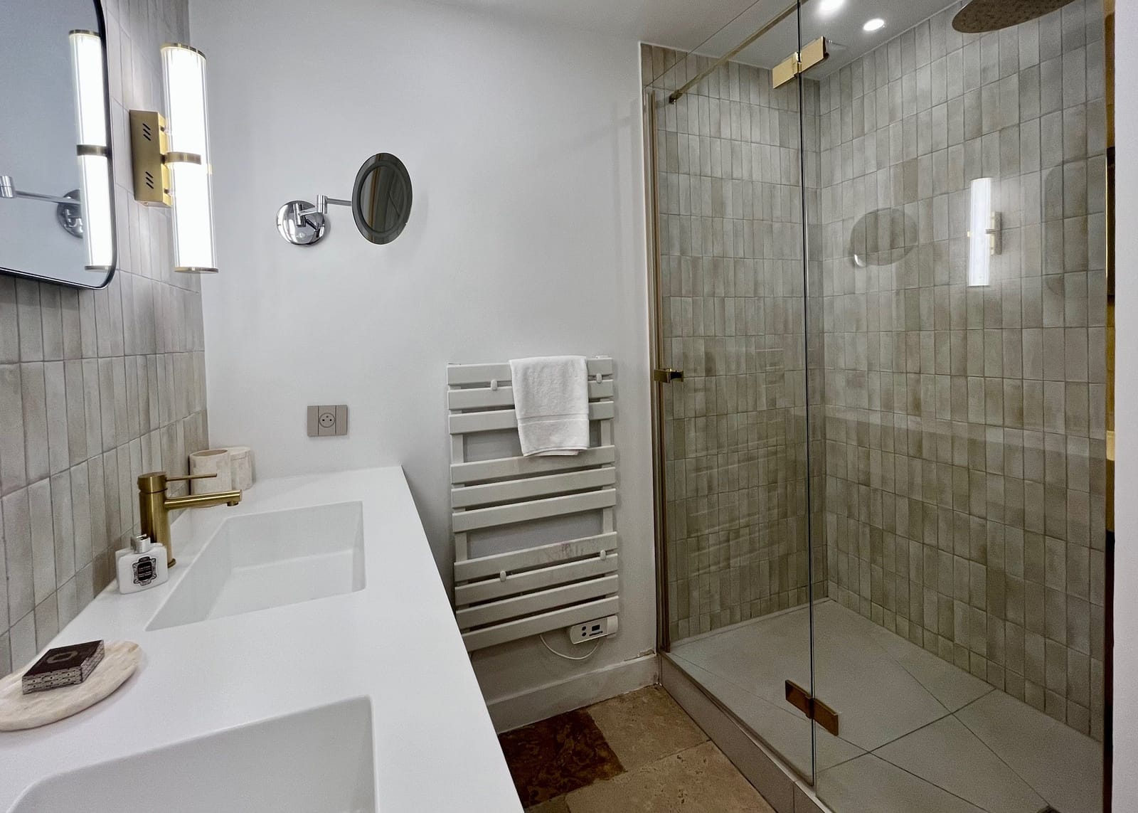 Junior Suite - Miniature 10