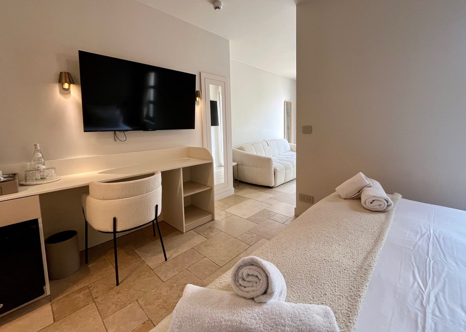 Junior Suite - Miniature 4